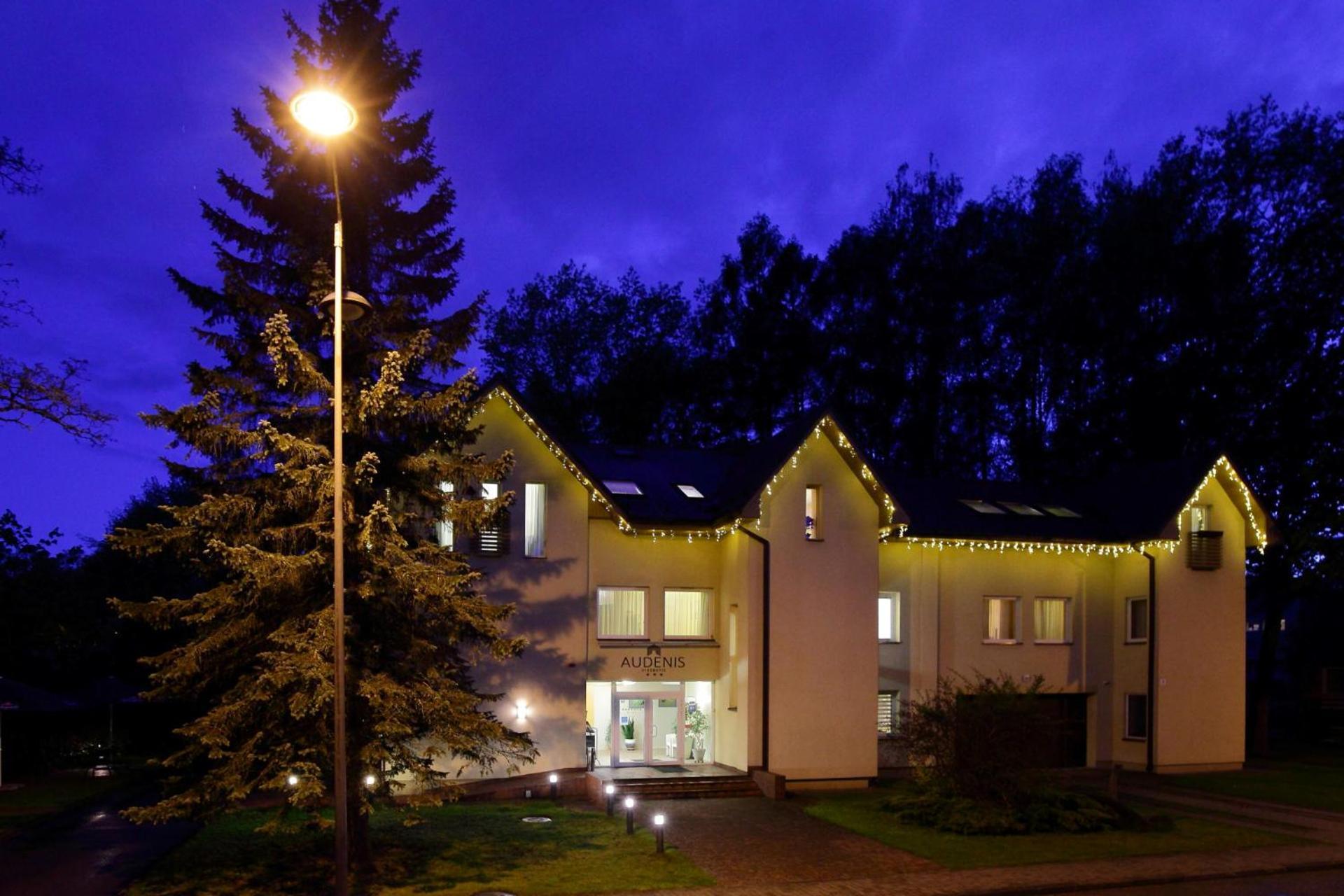 Hotel Audenis Birstonas Bagian luar foto