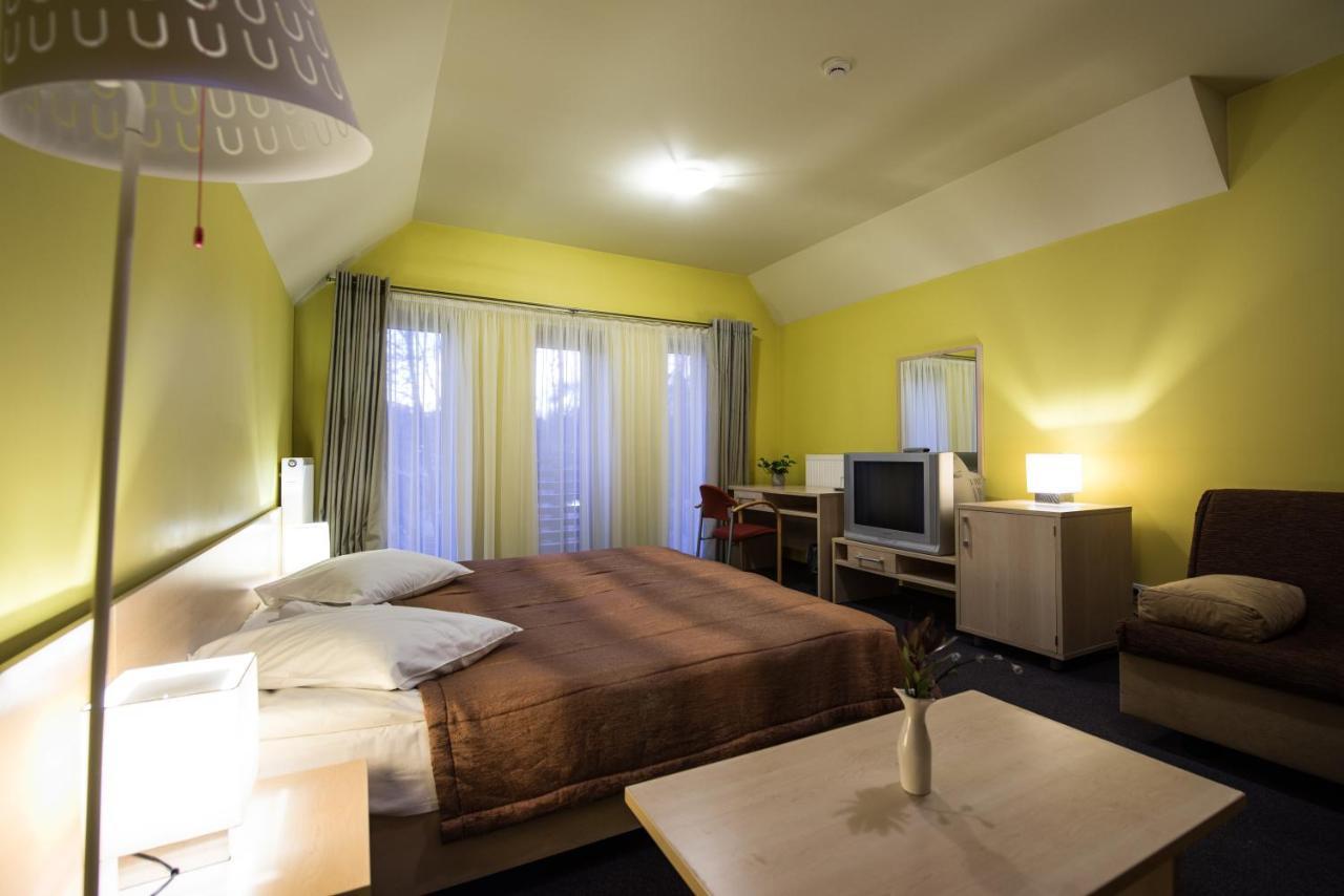 Hotel Audenis Birstonas Bagian luar foto